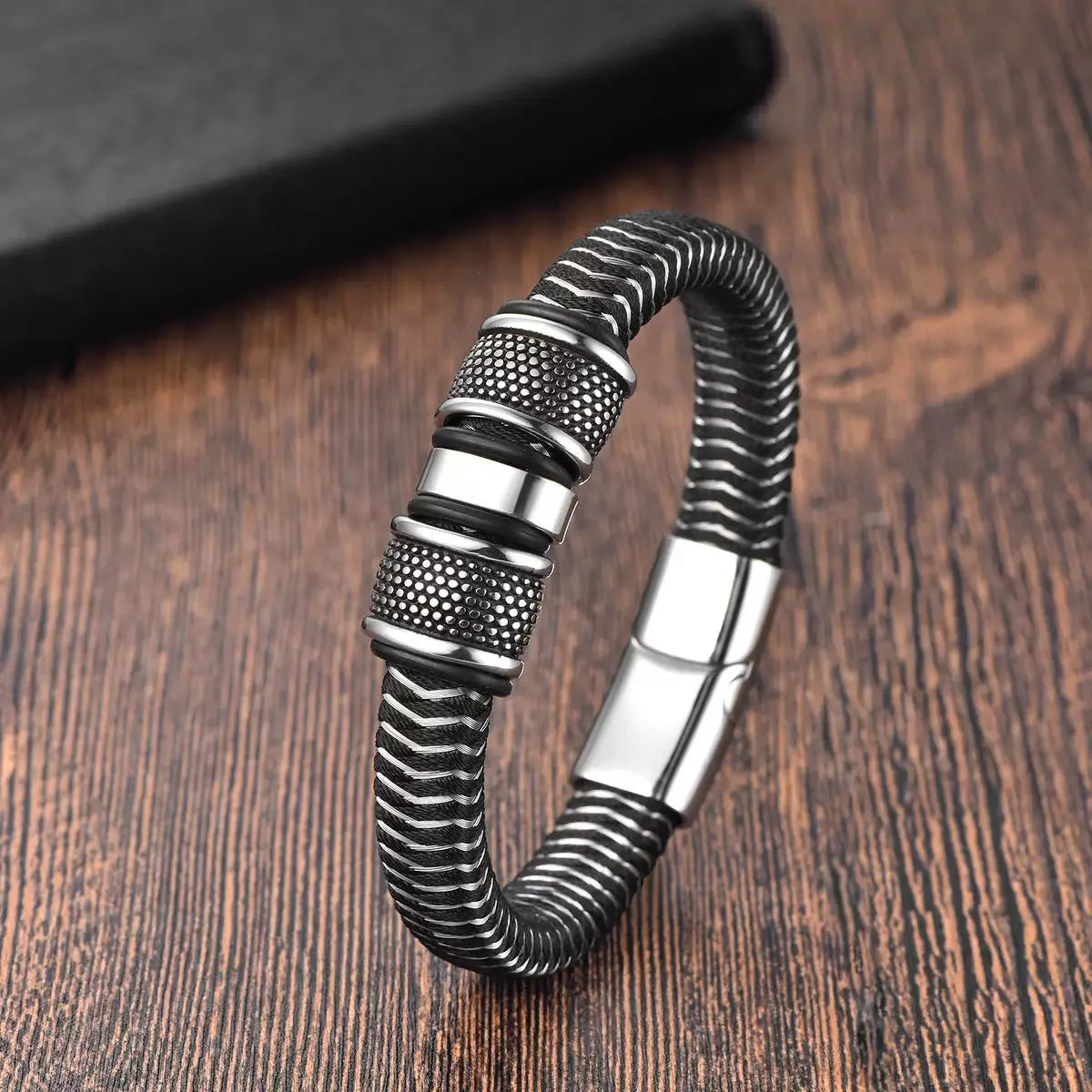 Farren Men's Cuff in Noir