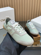 H-Sneakers