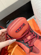 D-Sneakers