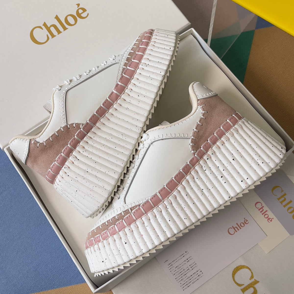 H-Sneakers