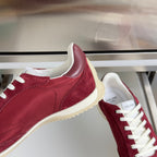 S-Sneakers