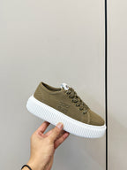 M-Sneakers