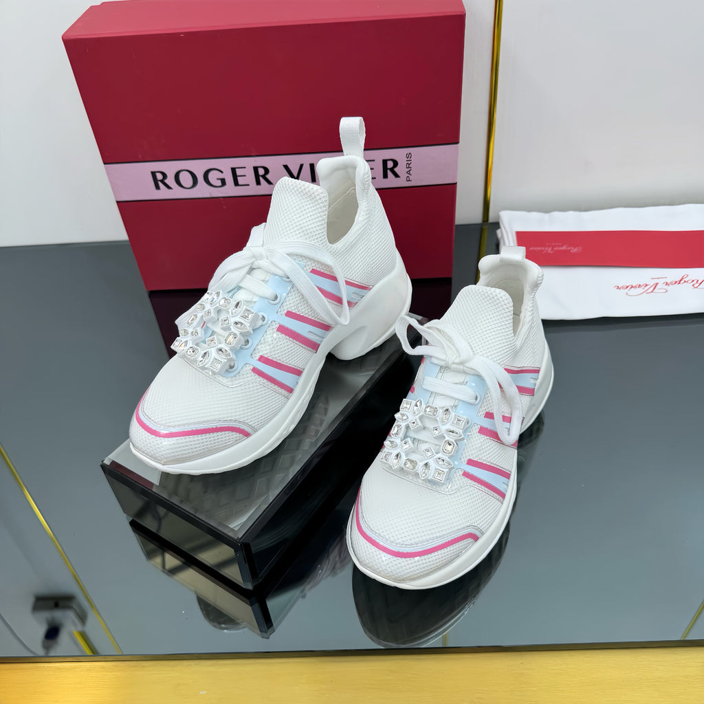 R-Sneakers