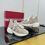 R-Sneakers