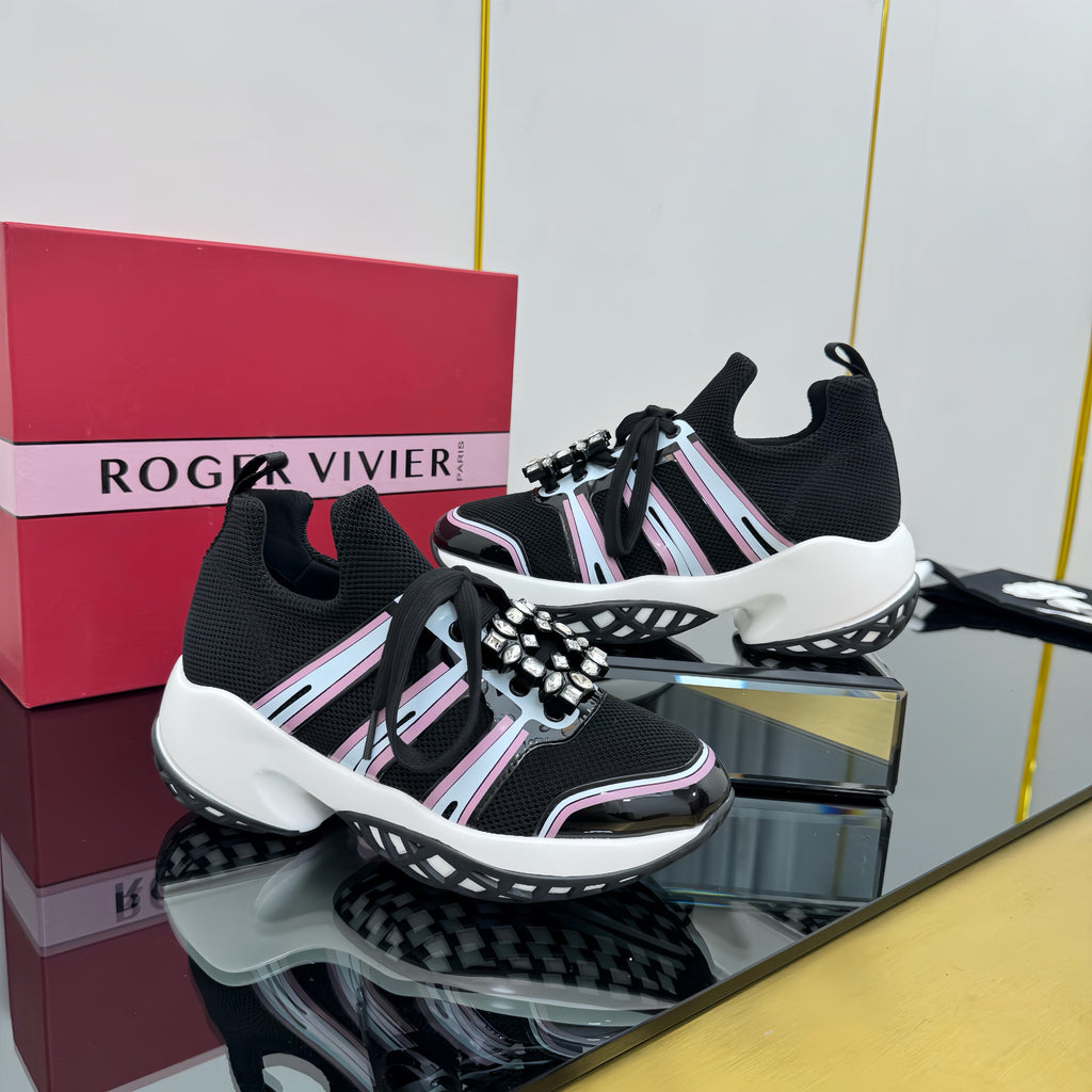 R-Sneakers