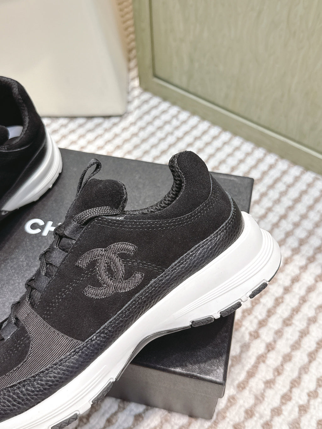 C-Sneakers