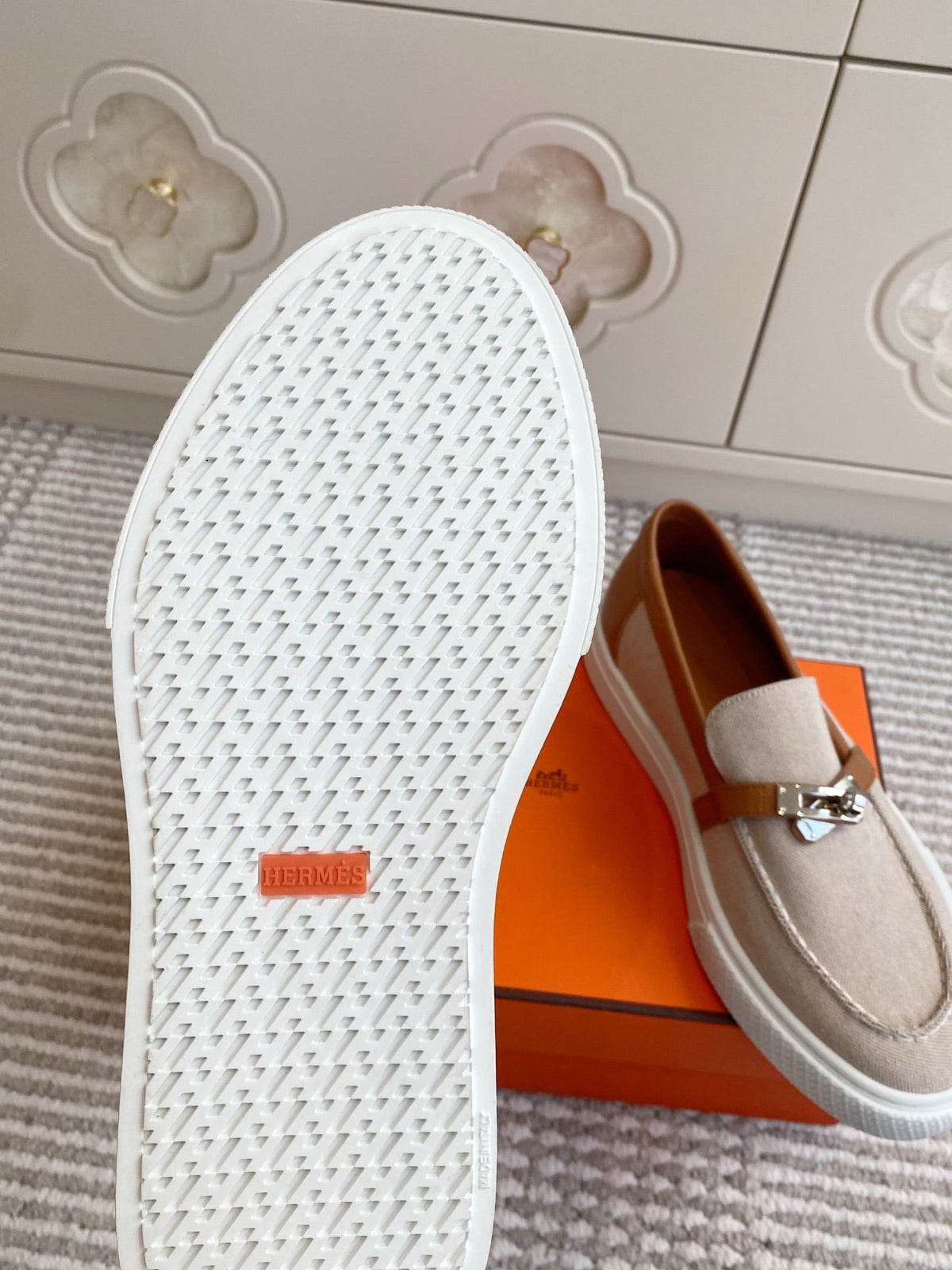 A-Sneakers