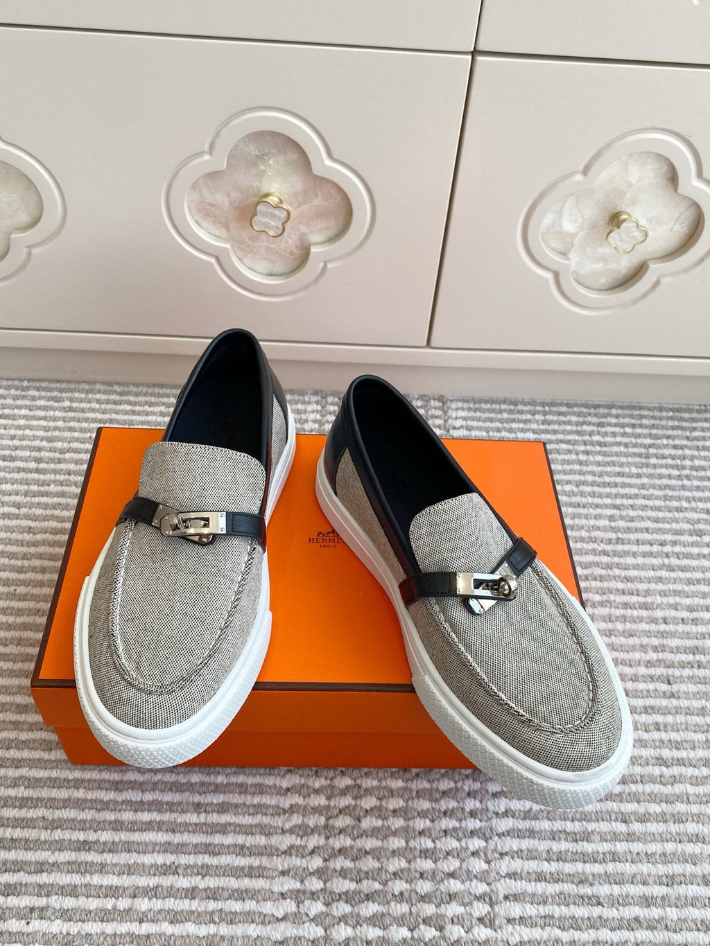 A-Sneakers