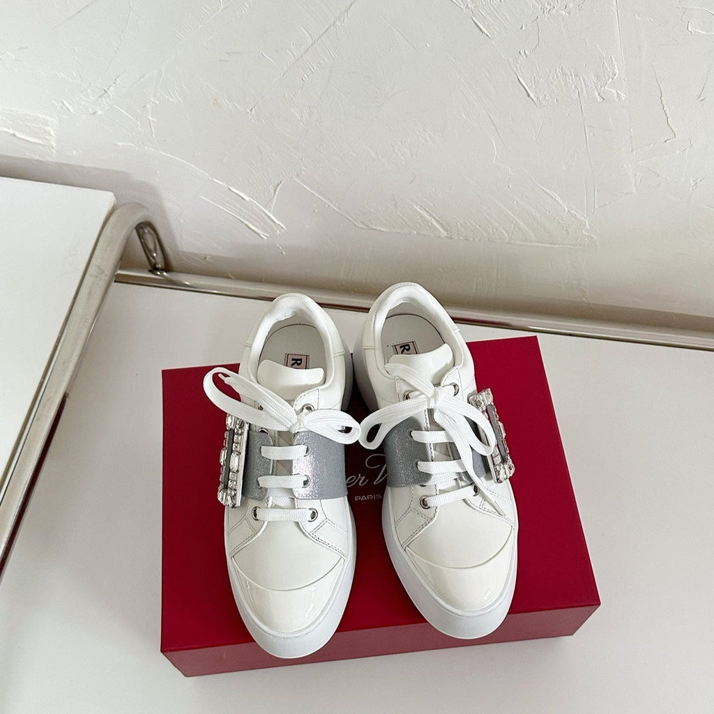 R-Sneakers