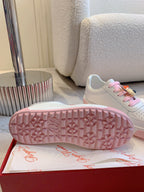 R-Sneakers