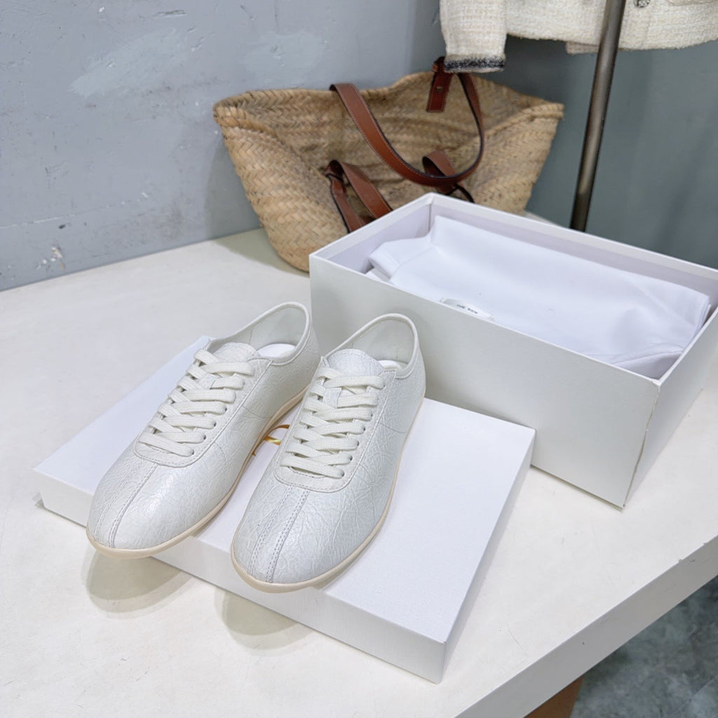 T-Sneakers