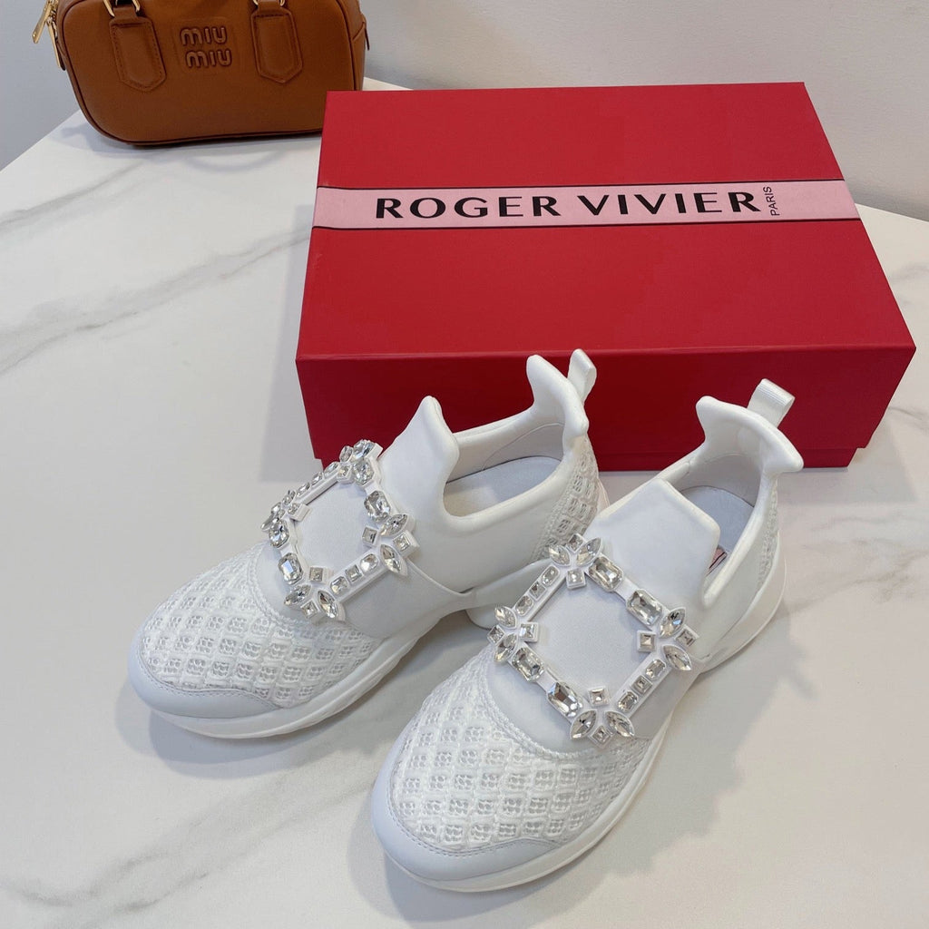 R-Sneakers
