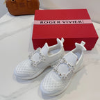 R-Sneakers