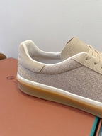 L-Sneakers