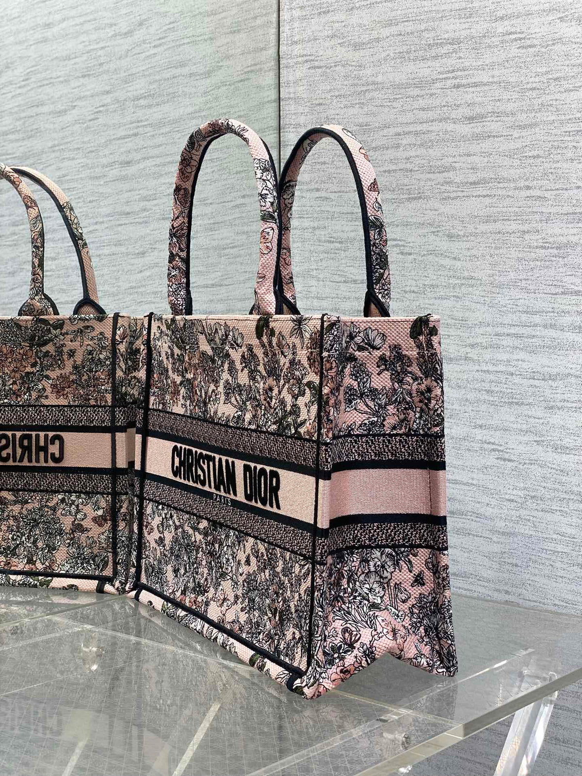 D-Book Tote