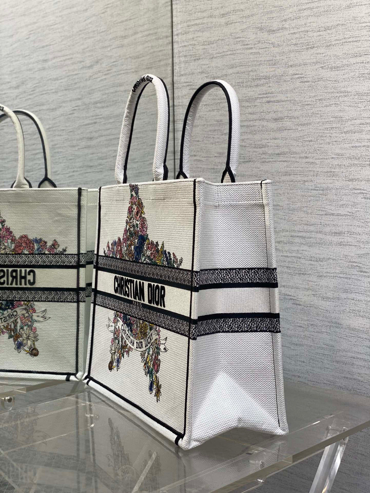D-Book Tote