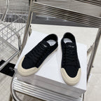 S-Sneakers