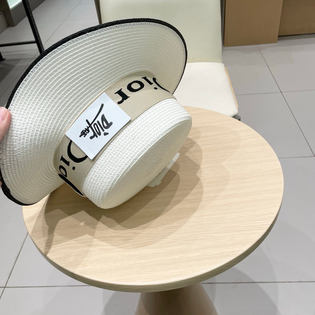D-Cap