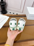D-Sneakers