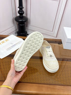 D-Sneakers