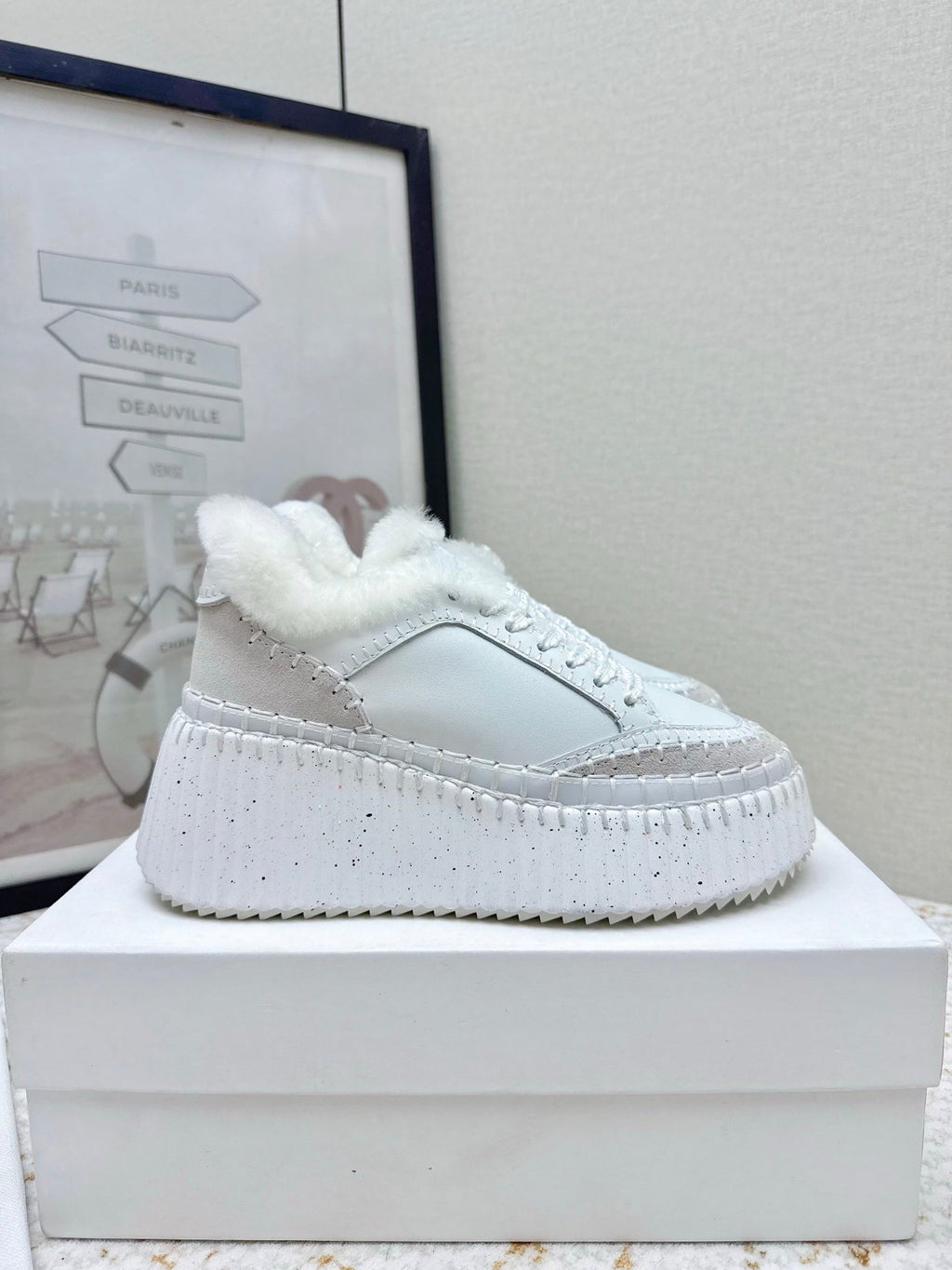 H-Sneakers