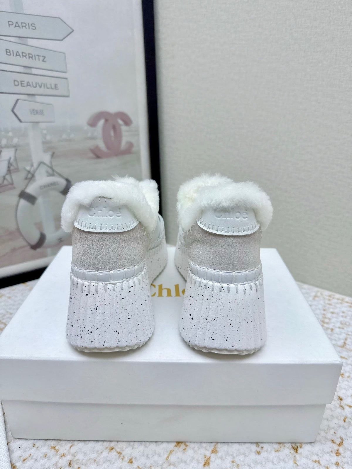 H-Sneakers