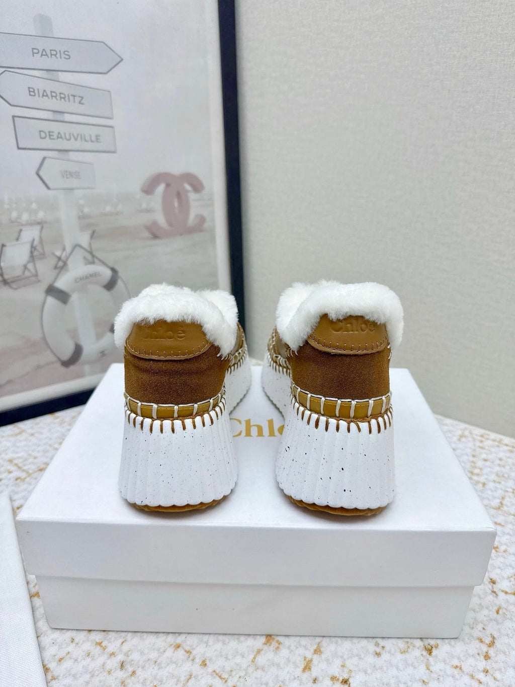 H-Sneakers