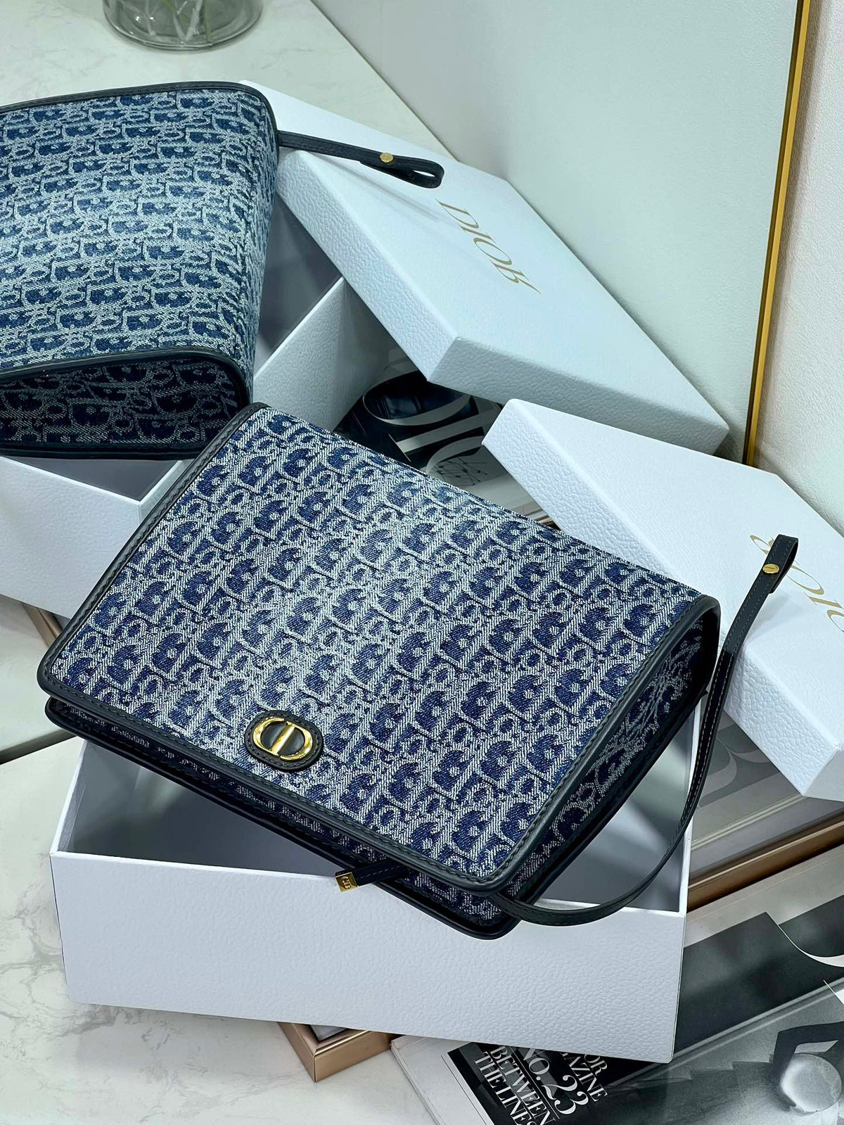 D-Book Tote