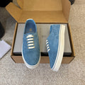 L-Sneakers