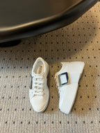 R-Sneakers