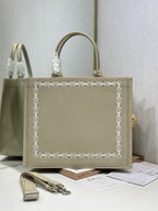 D-Book Tote