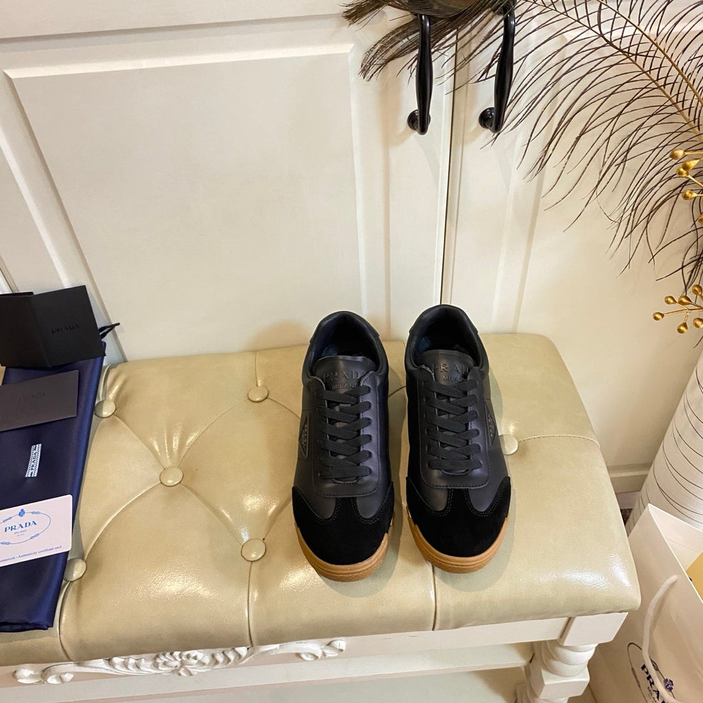 P-Sneakers