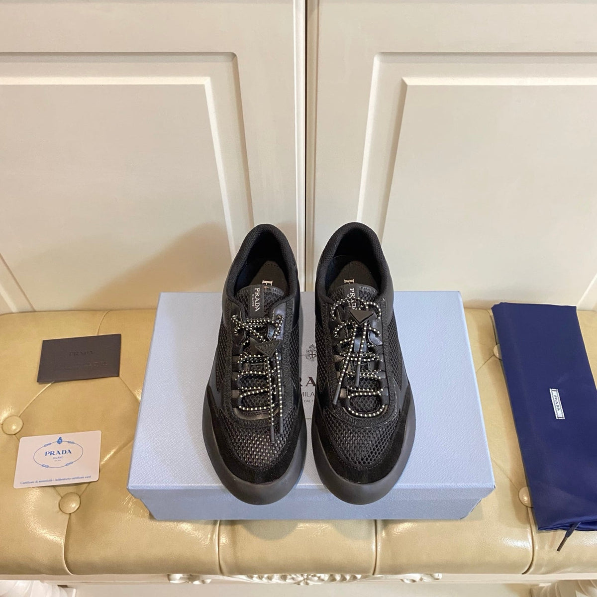 P-Sneakers