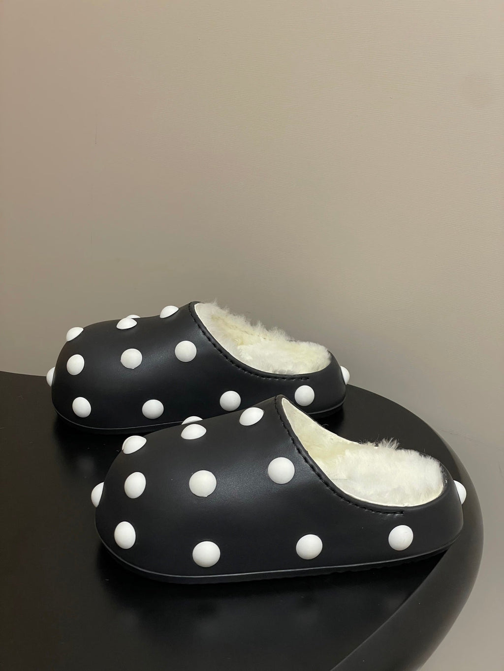 B-Sneakers
