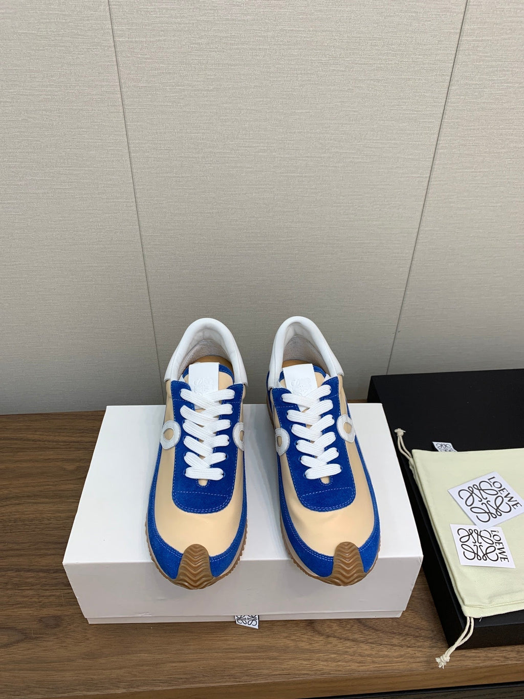 L2-Sneakers