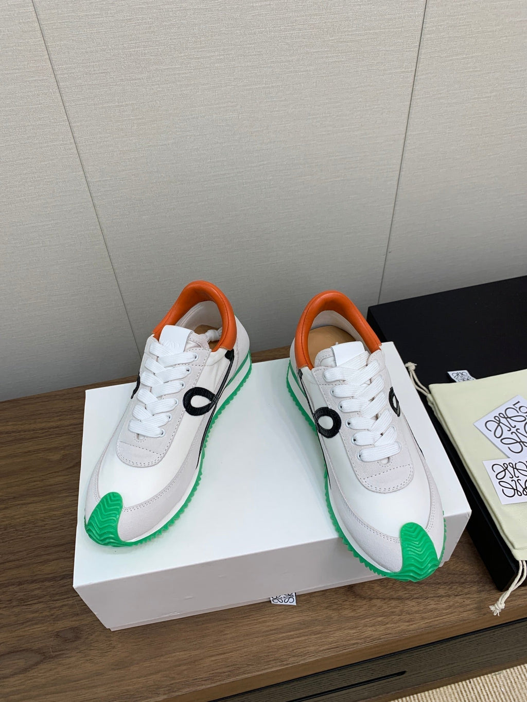 L2-Sneakers