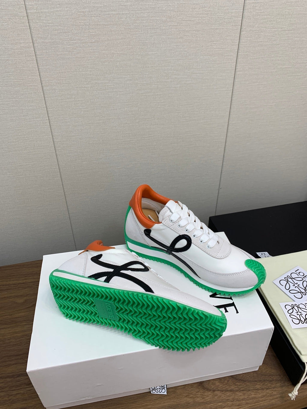 L2-Sneakers
