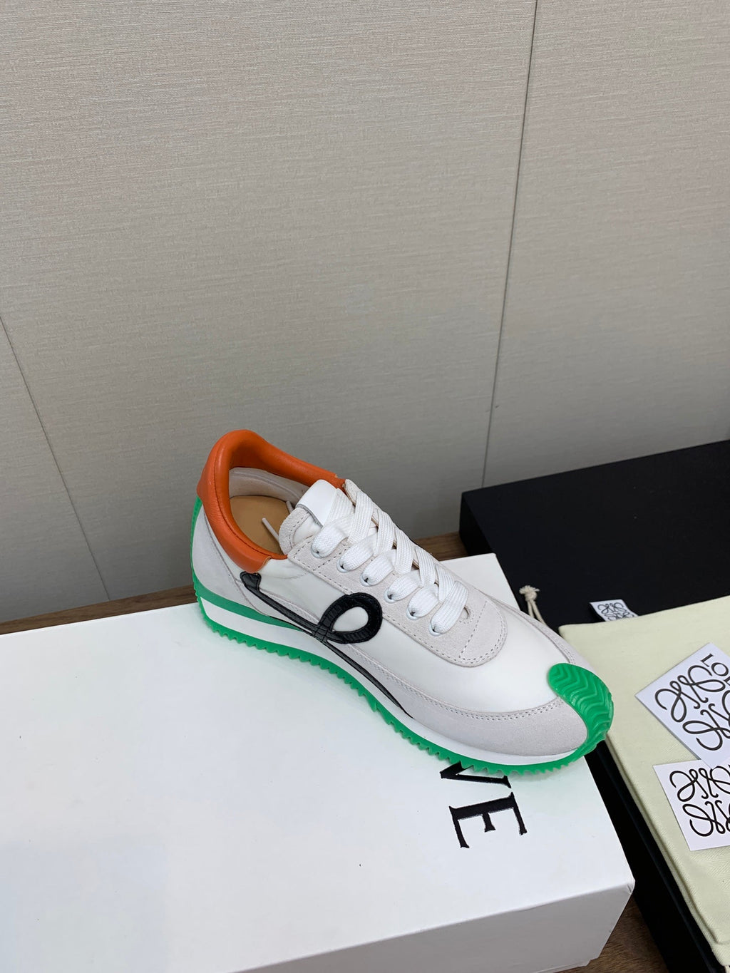 L2-Sneakers