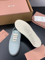 M-Sneakers
