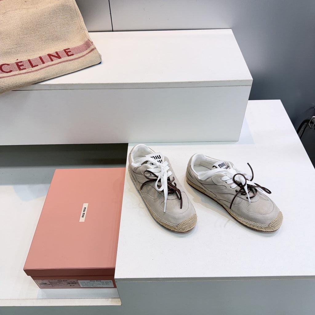 M-Sneakers
