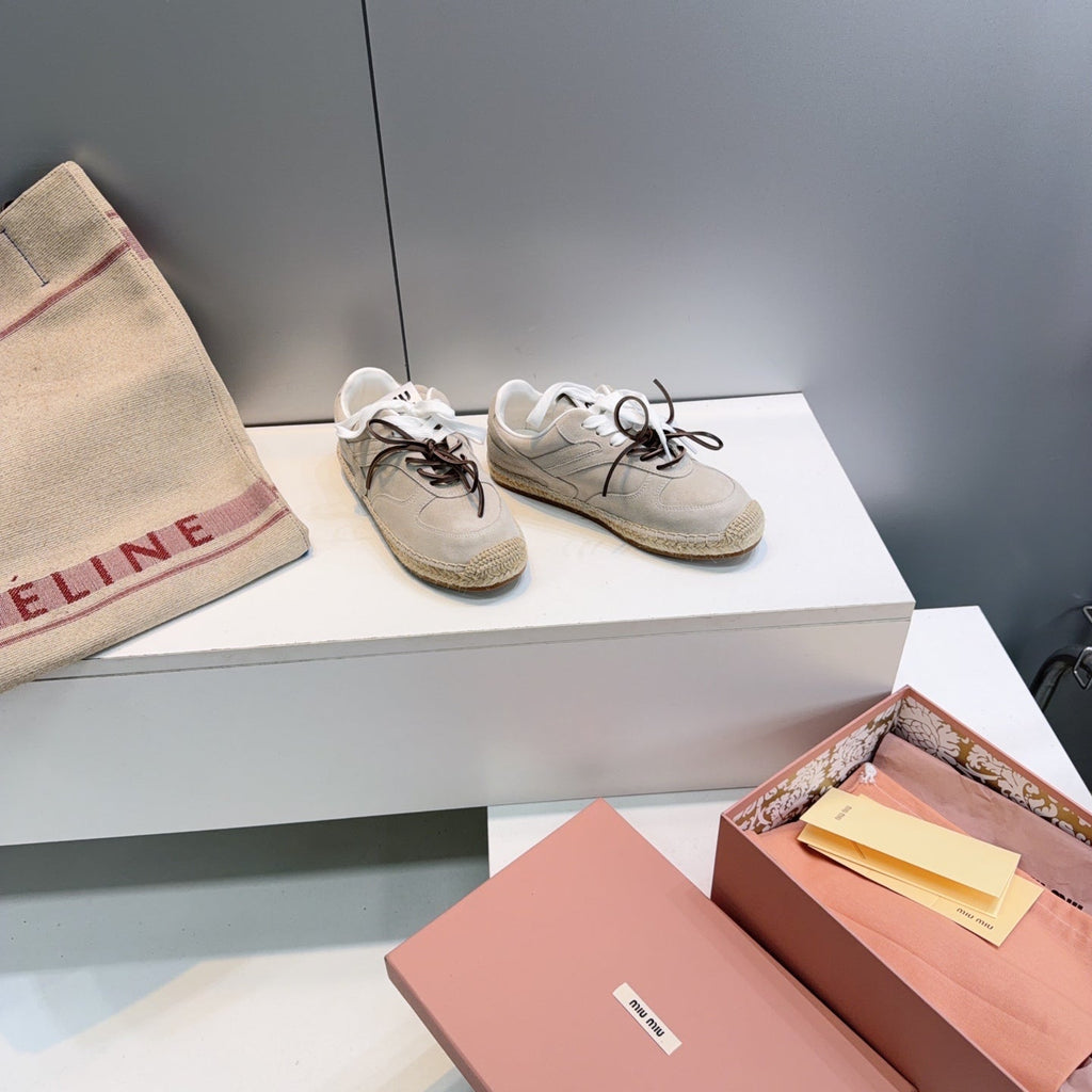 M-Sneakers
