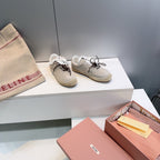M-Sneakers