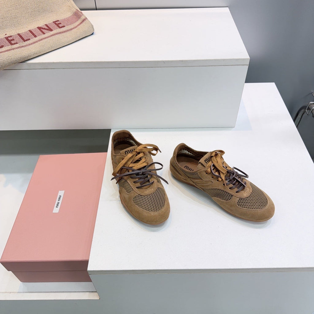 M-Sneakers