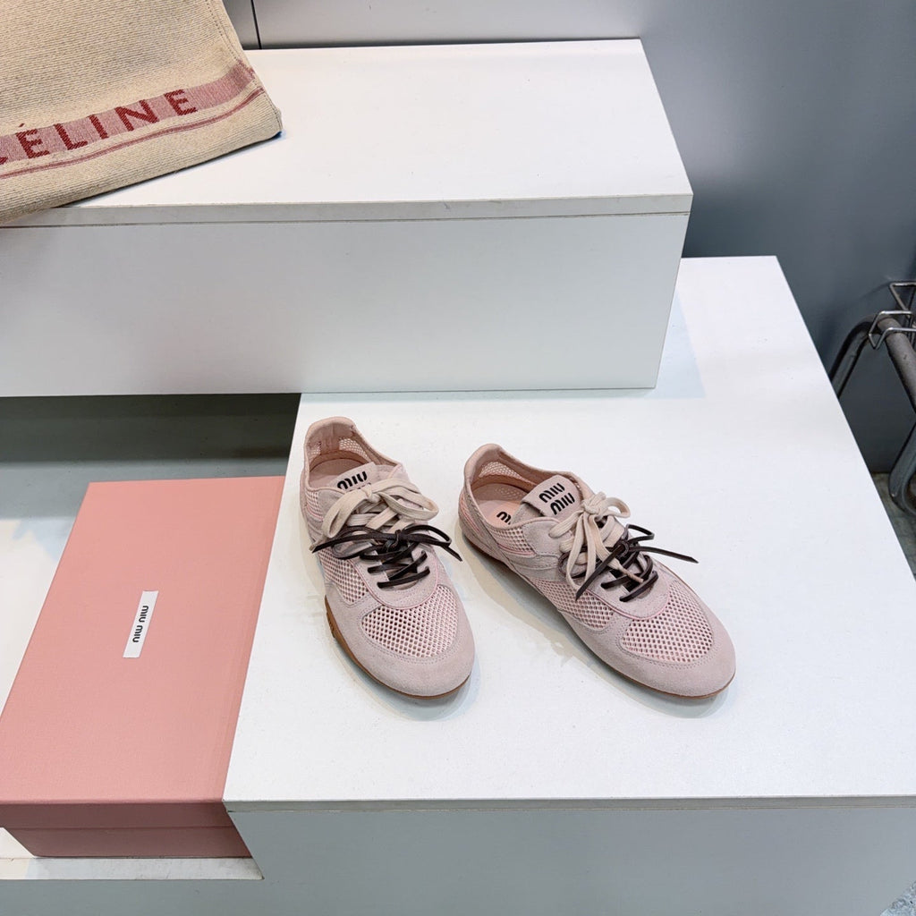 M-Sneakers