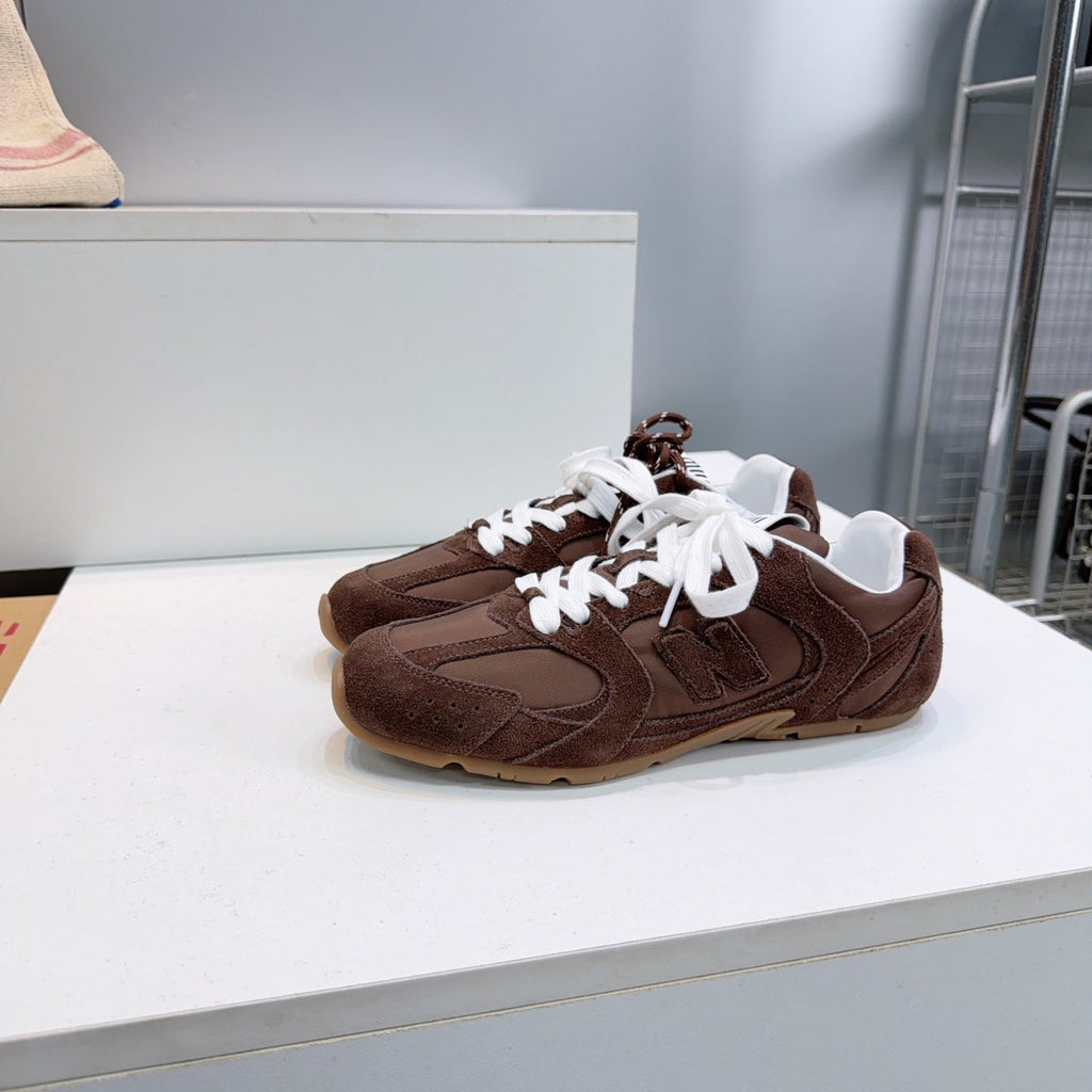 M-Sneakers