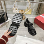 R-Sneakers