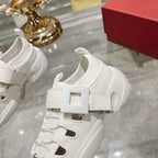 R-Sneakers