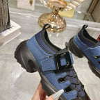 R-Sneakers